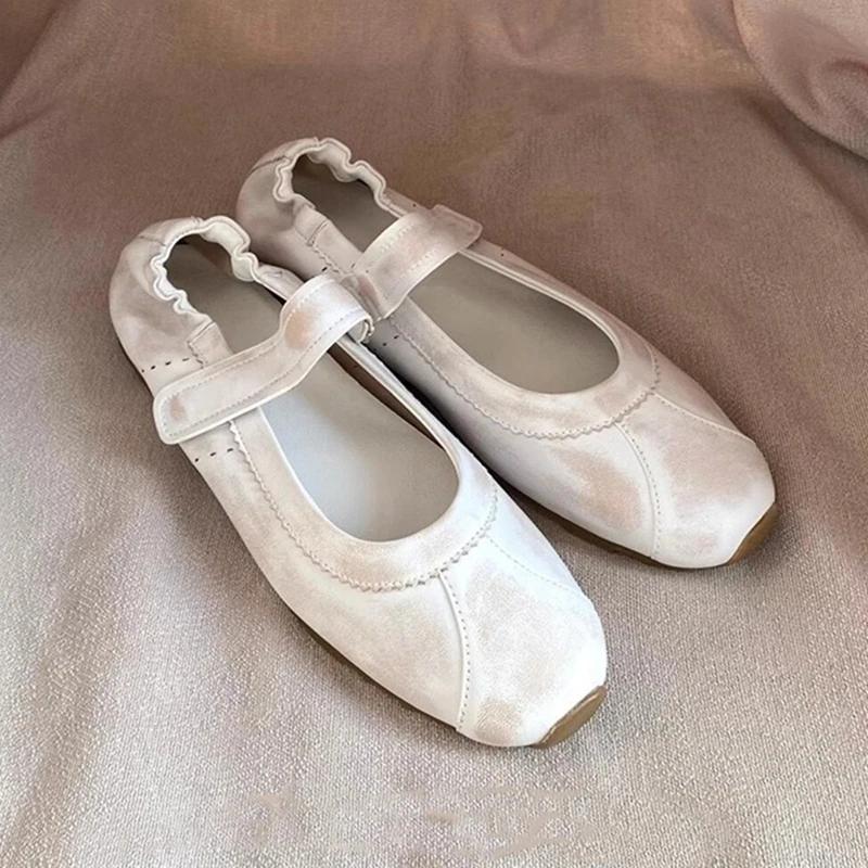 Women's Flat Shoes 2025 New  Non-slip Shallow Mary Jane Shoes Female Large Size Comfortable Ballet Shoes For Women