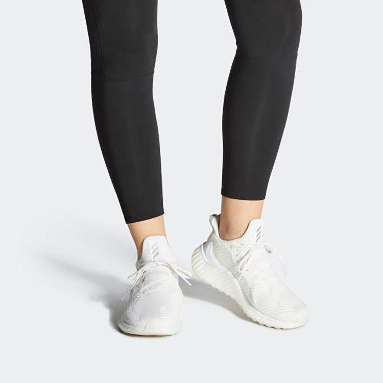 adidas Damen AlphaBoost 'White Linen' EF1182