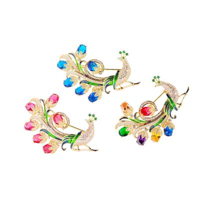 Compact Peacocks Brooch Lightweight 11g Crafted from Sturdy Alloy Featuring Elegant Motifs Perfect for Enhancing Scarves or Fashion Ensembles.