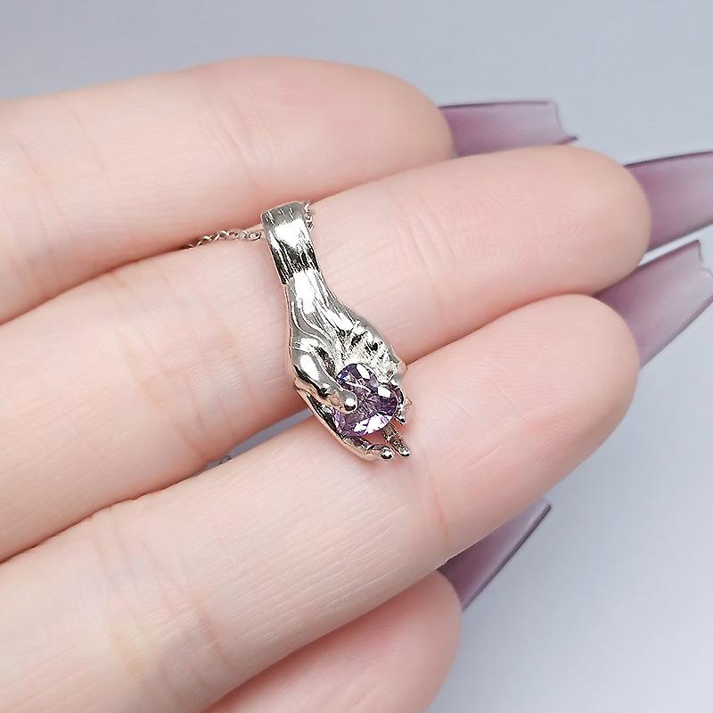 

Чистый ручной кулон в форме сердца, ожерелье для сбора сокровищ в форме сердца цвета циркона, оригинальный дизайн женской индивидуальности