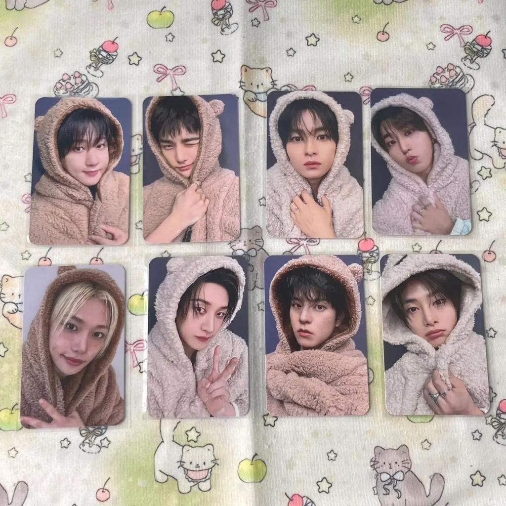 Stray Kids Changbin photocard Set Hyunjin Bang Chan Seungmin Lee