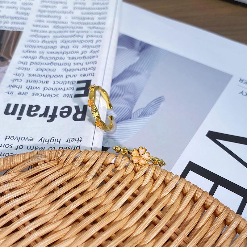 Mittelalterlicher Leichter Luxus Persönlichkeit Emaille Gebürstet Osmanthusblüte Öffnungsring Nische High-End Temperament Ring Frau