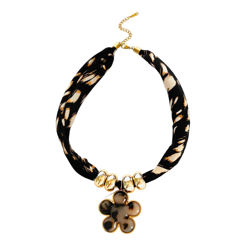 Soft Leopard Print Chokers Necklace With Detachable Floral Pendant Accessory