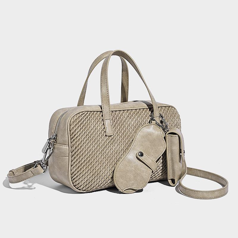 European and American Large Capacity Boston Pillow Bag Three-Dimensional Feel Fashion Handheld Camera Bag Trendy Single Shoulder Crossbody Bag