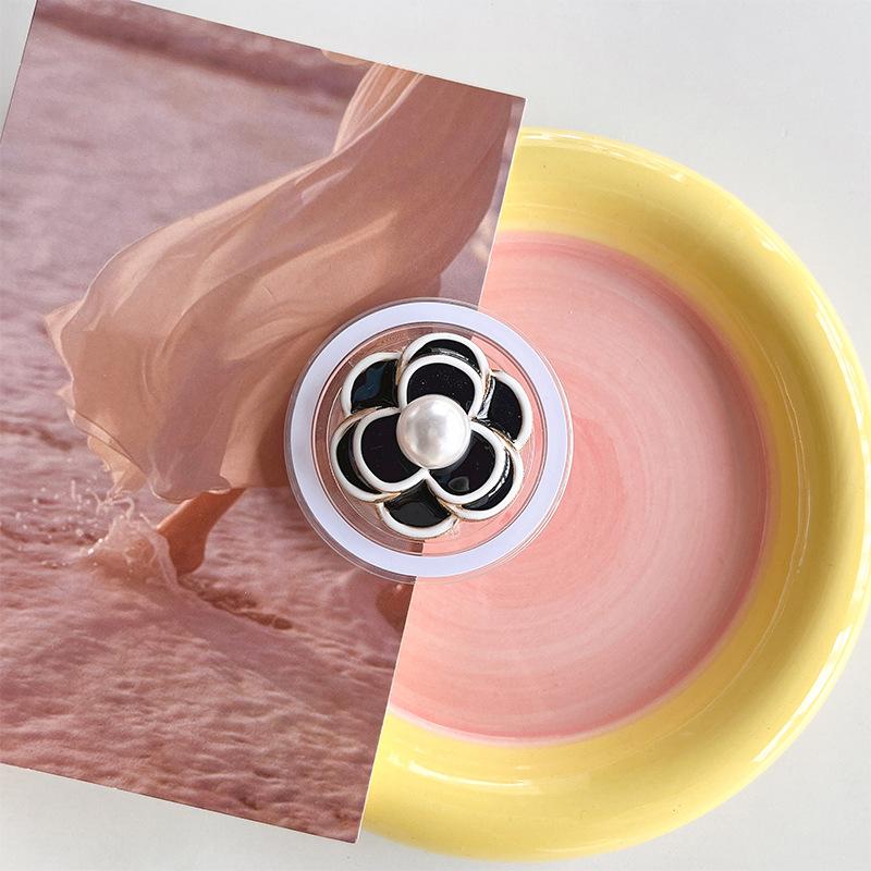 Magnetic Camellia Mobile Phone Airbag Bracket Electroplating Metal Love Pearl Advanced Sense Desktop Watching Drama Chasing Bracket