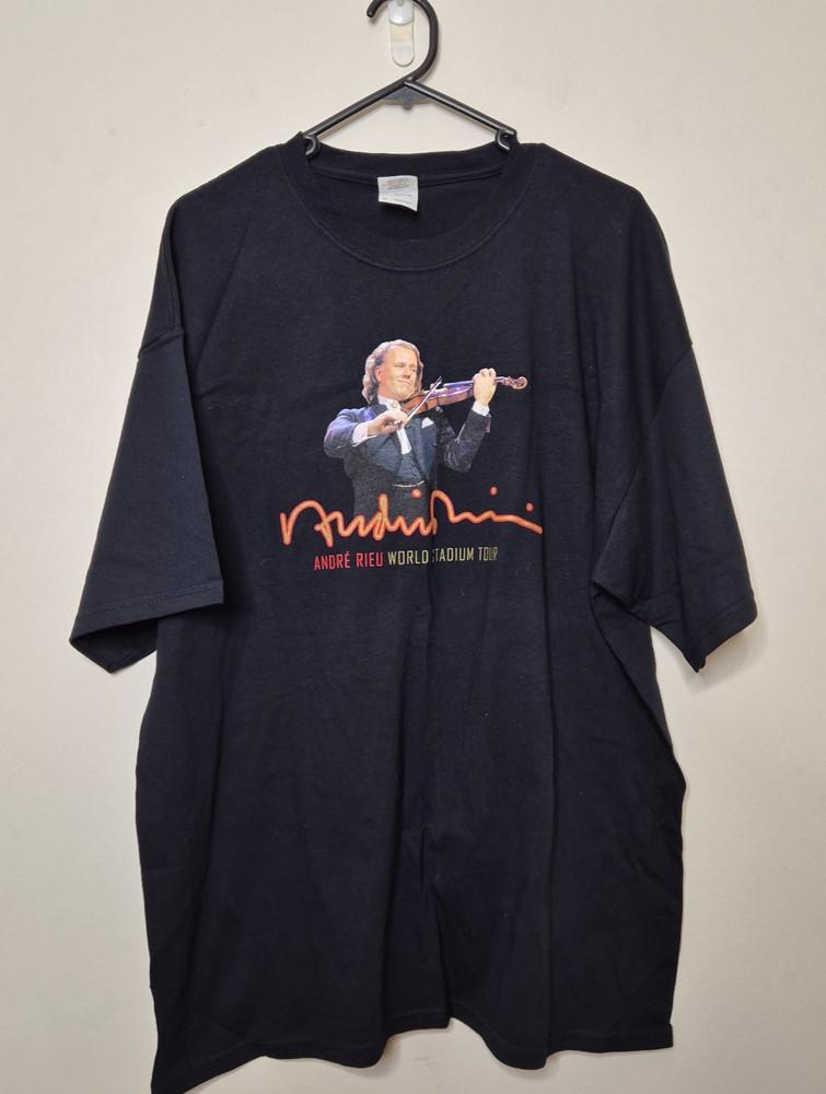

Andre Rieu World Stadium Tour TShirt Tee Size XL Music Concert Gildan Australia Unisex T-Shirt S