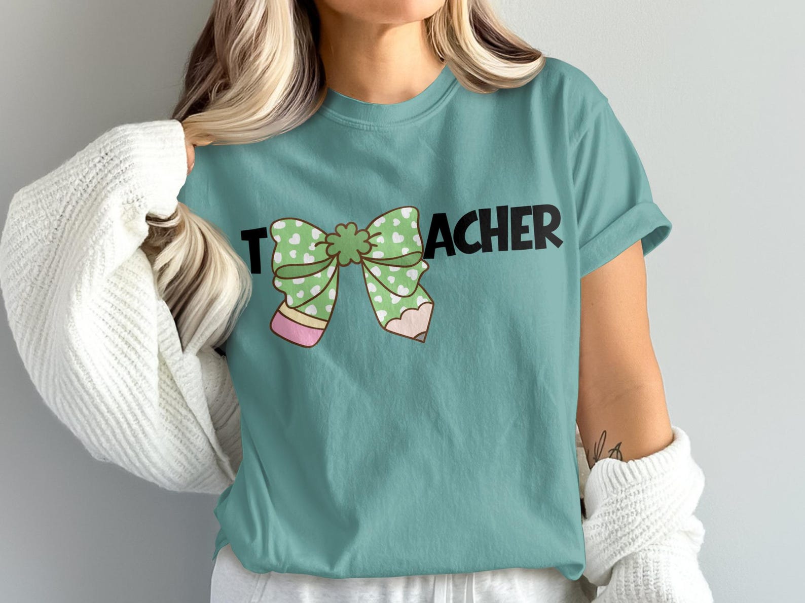 Teacher Appreciation T-Shirt | Bow Pencil Graphic, Educator Tee 3XL