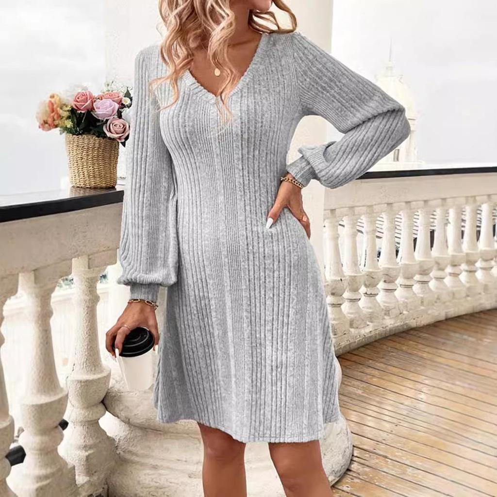 European and American Women's V-Neck Ribbed Knit Slim Knee-Length Dress - Autumn/Winter Collection '24.