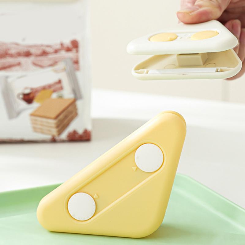 Magnetic Clip Kitchen Food Snack Seasoning Fresh Plastic Clip Dampproof Sealed Clip Documents Bills Stationery Clip