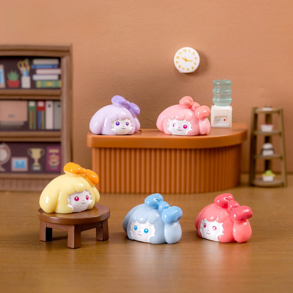 Adorable Resin Bow-tie Puppy Figurine Cute Miniature Car Desk Decor