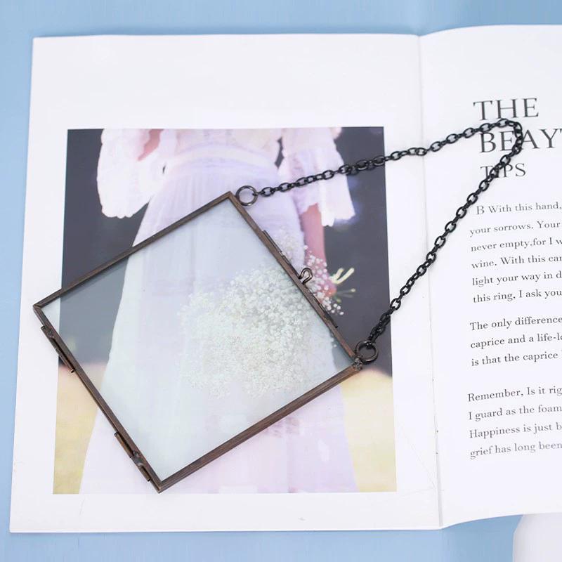 WTEMPO Vintage Mini Hänge-Fotorahmen Doppelglas-Display Elegantes Faltbares Scharnierdesign für Gepresste Blume Bild Charmante Heim-Wanddekorationen,