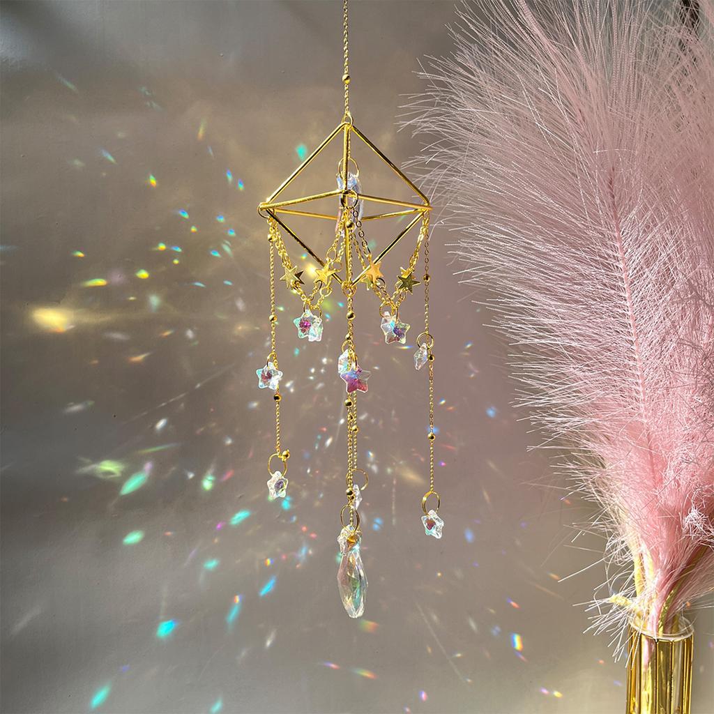 Handgefertigte Kristall-Sonnenfänger Anhänger, die Raumatmosphären mit atemberaubenden Lichtreflexionen aufwerten, Wanddekorationen