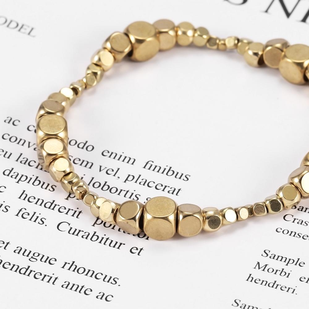 30-100 τμχ Σχήμα τετράγωνου κύβου 2,5 mm-6 mm συμπαγής ορείχαλκος Χάντρες Νεπάλ Τετράγωνες χάντρες Χαλαρές χάντρες διαχωρισμού για κοσμήματα που κάνουν ευρήματα