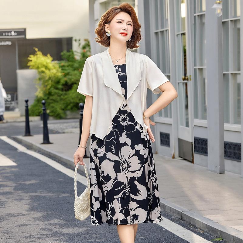 

Women s Chiffon Shawl & Cardigan Set: Lightweight Summer Short-Sleeve Dress, Sun Protection & Casual Wear 5XL (recommended for 150-165 lbs) темно-синього кольору