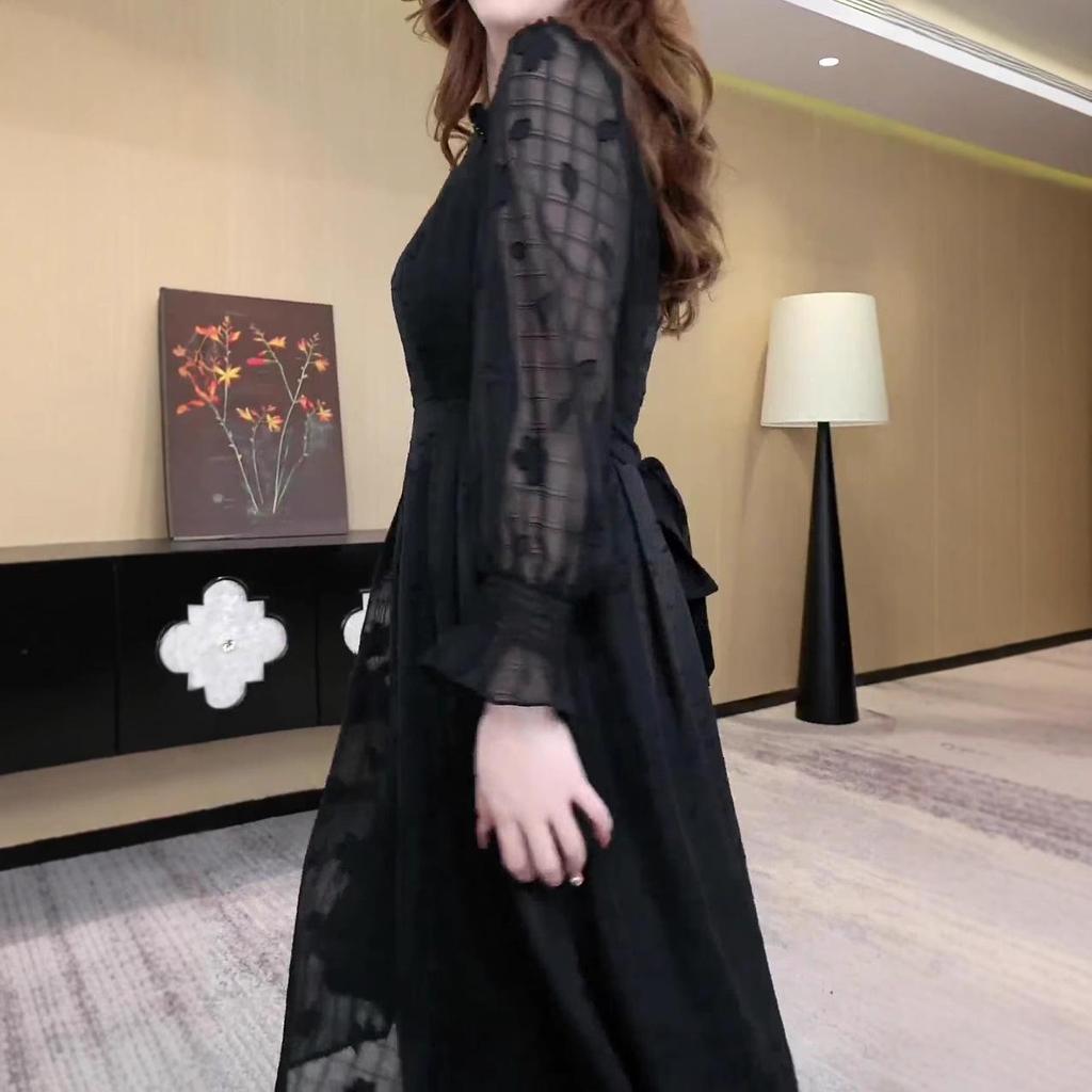 Jarní špičkové žakárové šaty z francouzské krajky - Dámská móda plus size