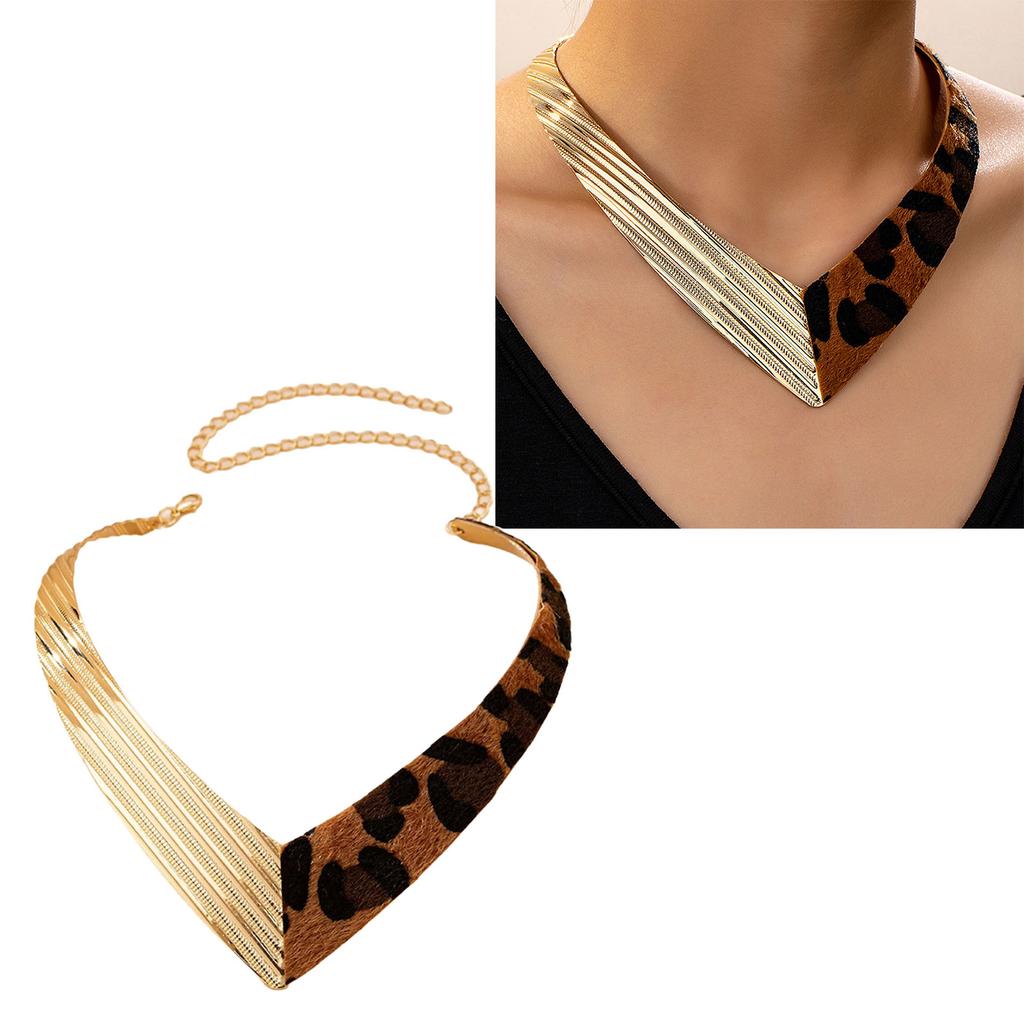 Fashionable Geometric V Shaped Leopard Print Leather Necklace for Women Fashion Jewelry Statement Pieces Accessory