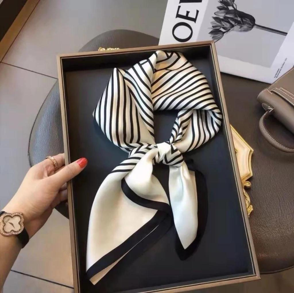 New Silk Scarf 70cm Small Square Scarf Spring Headband Neck Protection Professional Scarf Versatile Fashion Western Style Hijabs