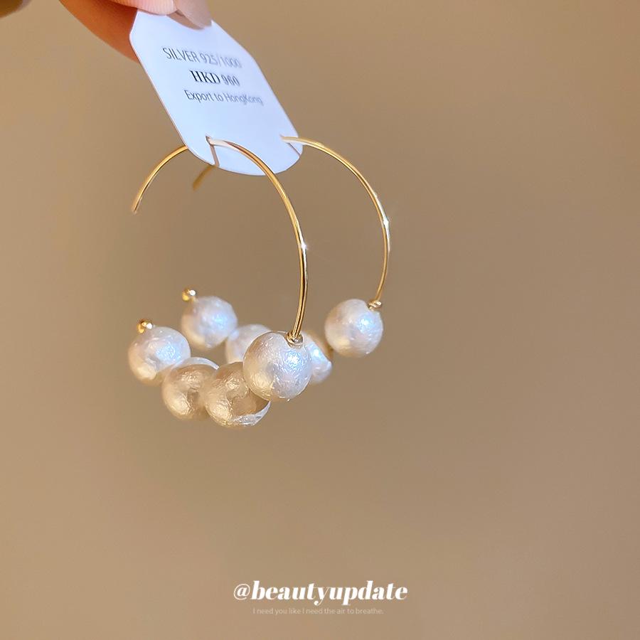 French Pearl Beaded C-Shaped Geometric Earrings: Retro, Elegant, High-End Fashion for Women