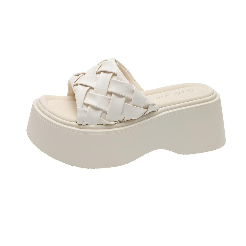 

Лето 2024 года, новая корейская версия кексов на толстой подошве, модные классные тапочки для женщин, пляжная обувь с открытым носком 35