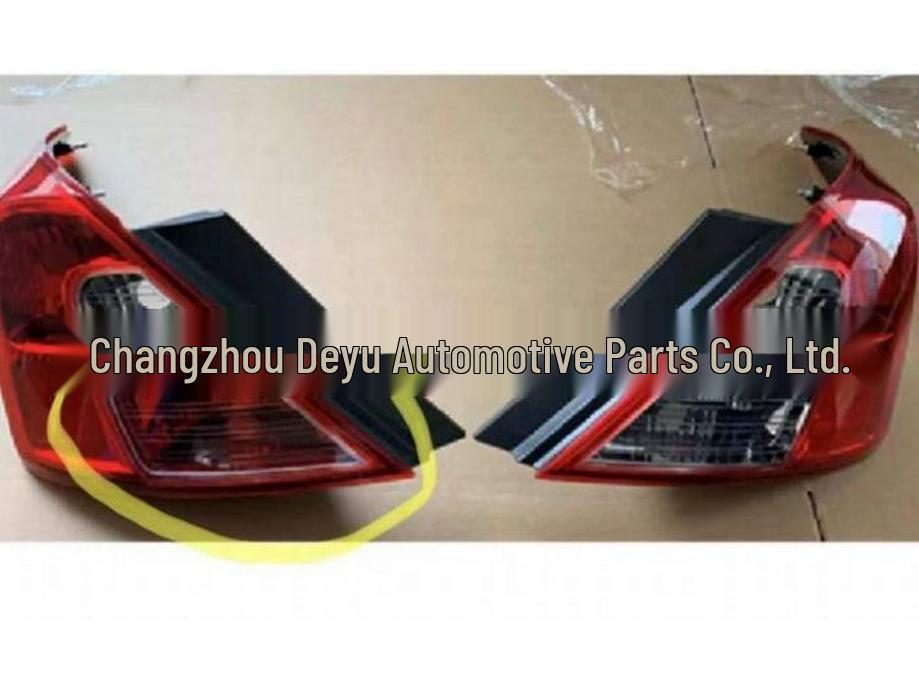 Compatible with 2011 Nissan Sunny: Left Rear Taillight (Red) L:26555-3AW0A / Right Rear Taillight (White) R:26550-3AW0.