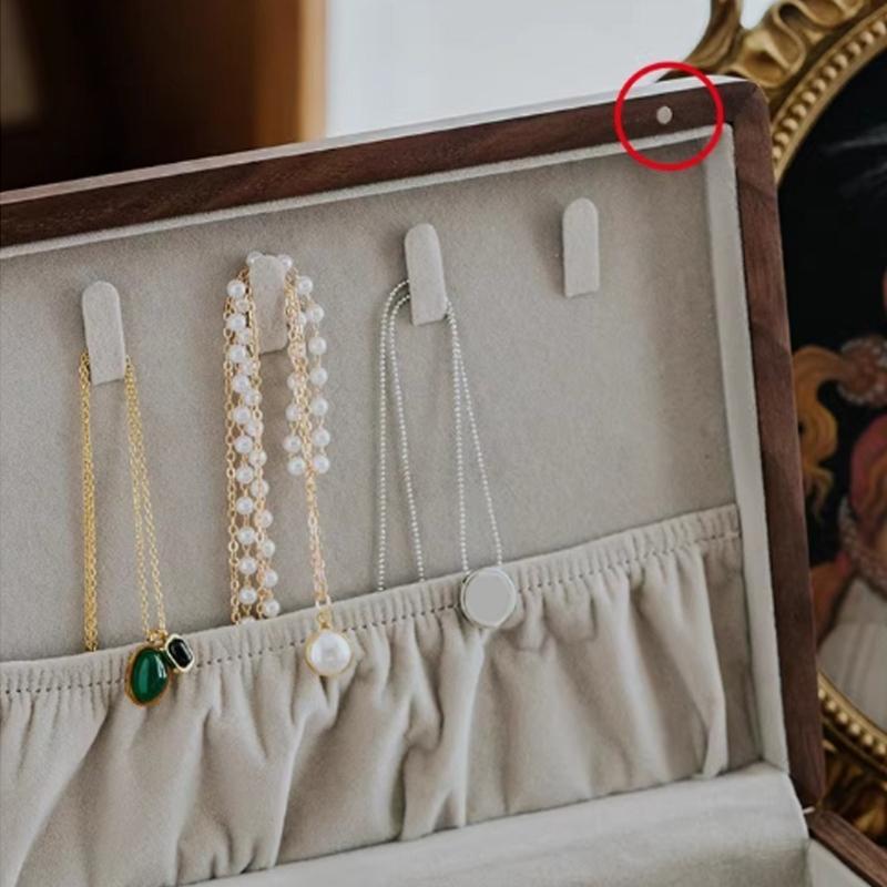 Travel Bracelet Display Box Jewelry Storage Box Jewelry Holder Elegant Jewelry Case Suitable for Earring Rings Necklace