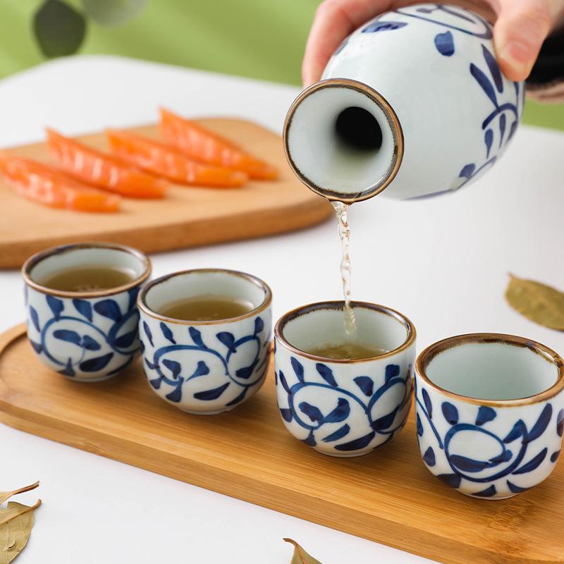 Japanese Sake Pot Kit Hand Painted Underglaze shochu Cup Set Retro Wine Ceramic Two Cups Barware For Gift Bar Sets Accessories