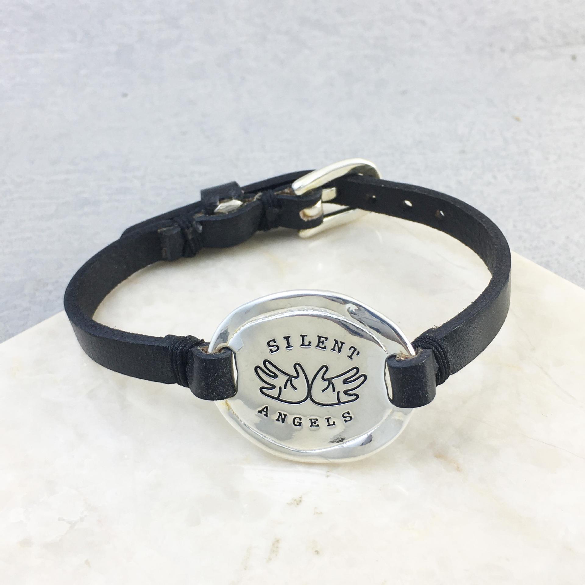 UNODE50 Angel Wing Cowhide Bracelet - Luxury Unisex Accessory 17cm