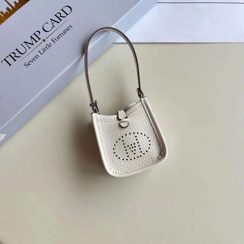 Women's Mini Crossbody Phone Bag - 2023 Lightweight Summer Design for Walks with Kids, Features Small Bag and Phone Pocket