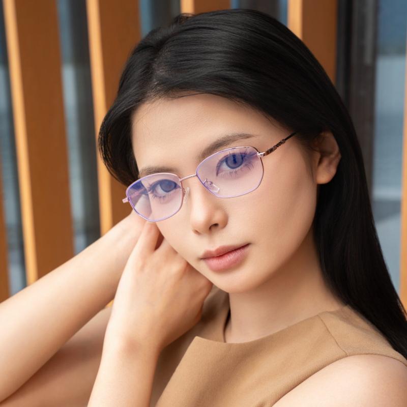 2026 New Womens Ultra Light Metal Frame Photochromic Presbyopia Glasses Fashion High Definition Comfort Reading Eyewear