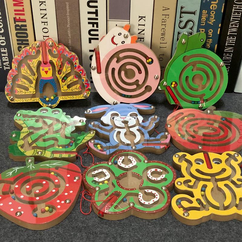 Children's Magnetic Maze Wooden Toy - Bead Rolling Educational Game with Pen Control