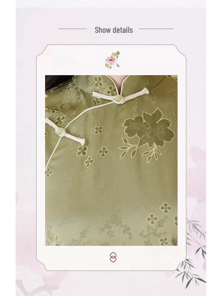 Retro Grünes Qipao mit weiten Ärmeln für junge Frauen - Herbst- & Winterkleidung, Stil der Republik China, Altes Shanghai Kleid