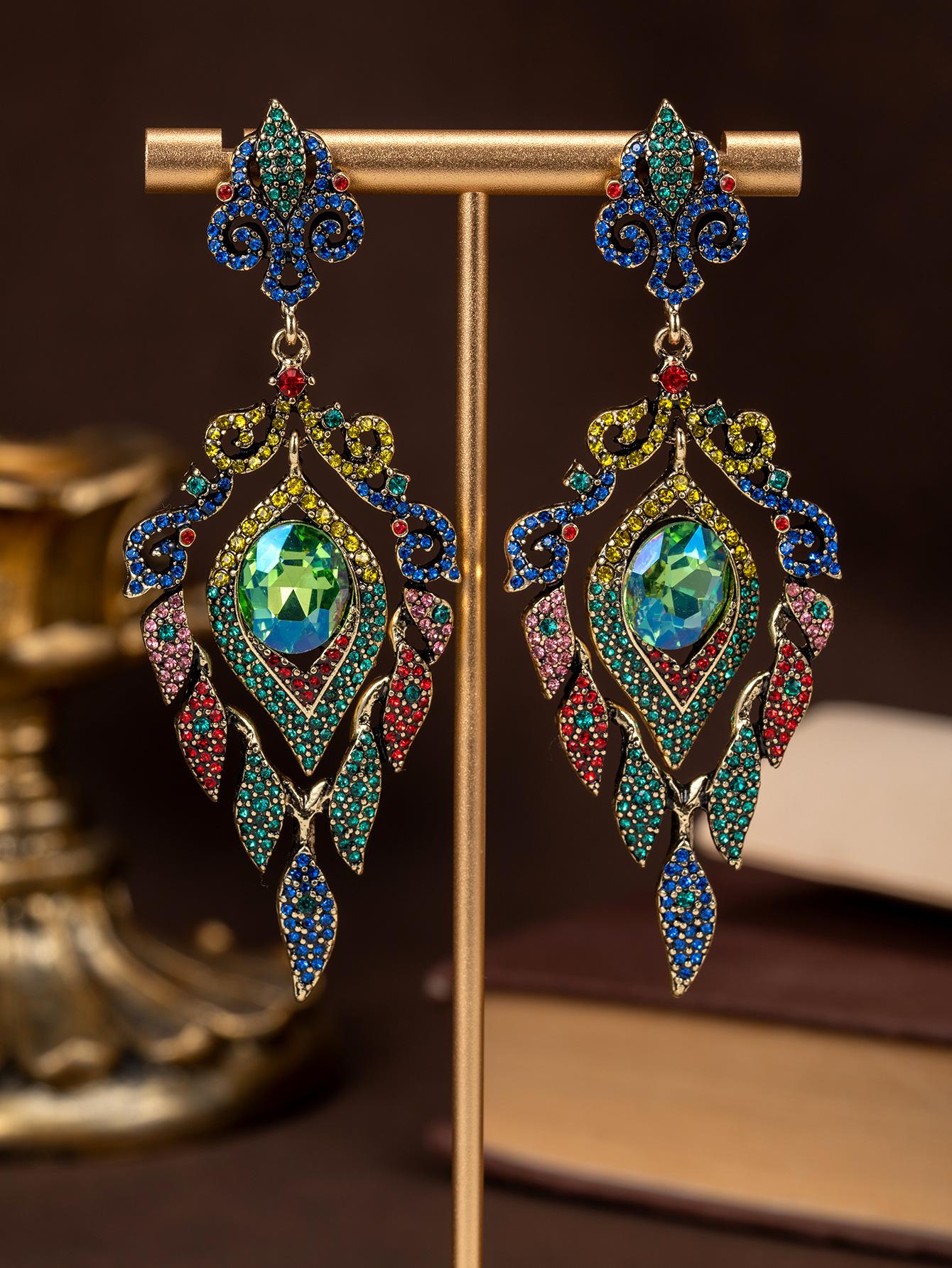 2026 Full of Colored Diamonds, Court Style Necklace, Luxury, Elegance, High-end Necklace, Full of Diamonds, Necklace