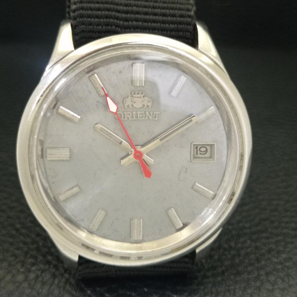 AUTOMATIC VINTAGE ORIENT JAPAN 46941 MENS ORIGINAL DIAL WATCH A703304-1