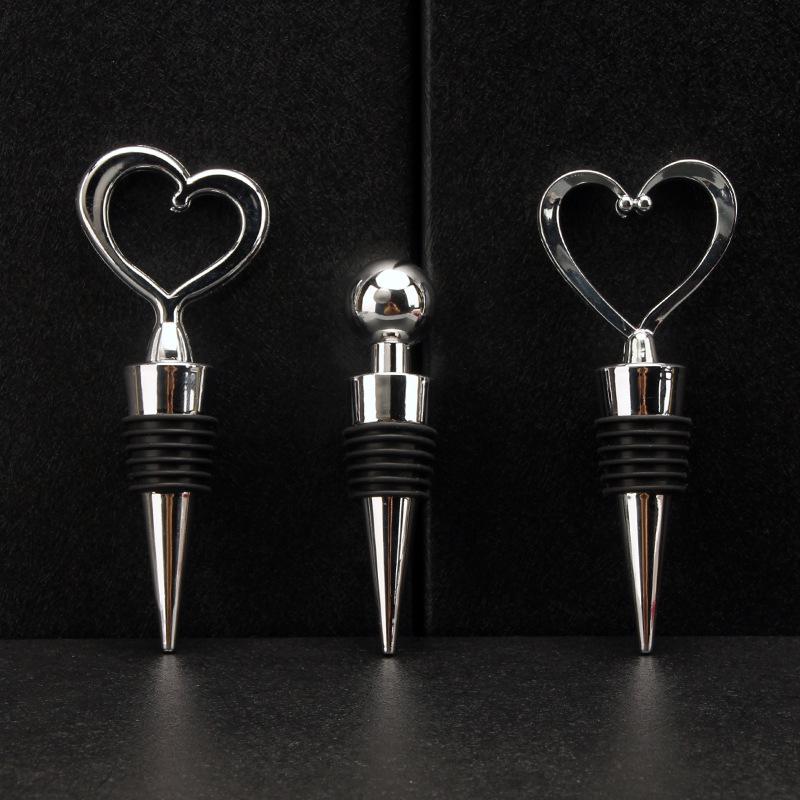 Red Wine Bottle Stopper, Innovative Heart-Shaped Seal, ABS Material, European and American Style, Ideal for Gifts.