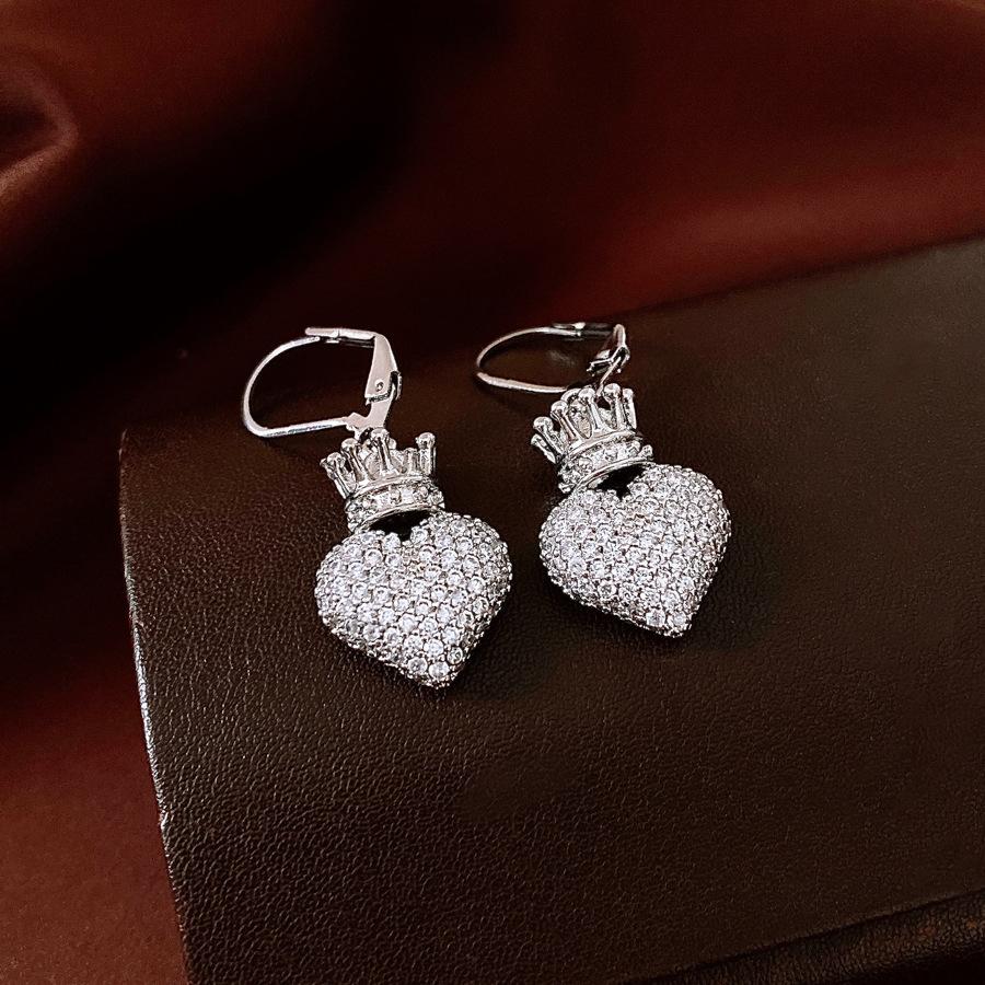 

Full Diamond Micro-inlaid Zircon Crown Love Unique Earrings Women s High Sense Light Luxury Temperament Heart-shaped Ear Buckle