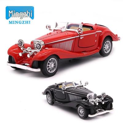 1:28 Retro Alloy Classic Car Toy Model with Pull-Back Action for Kids