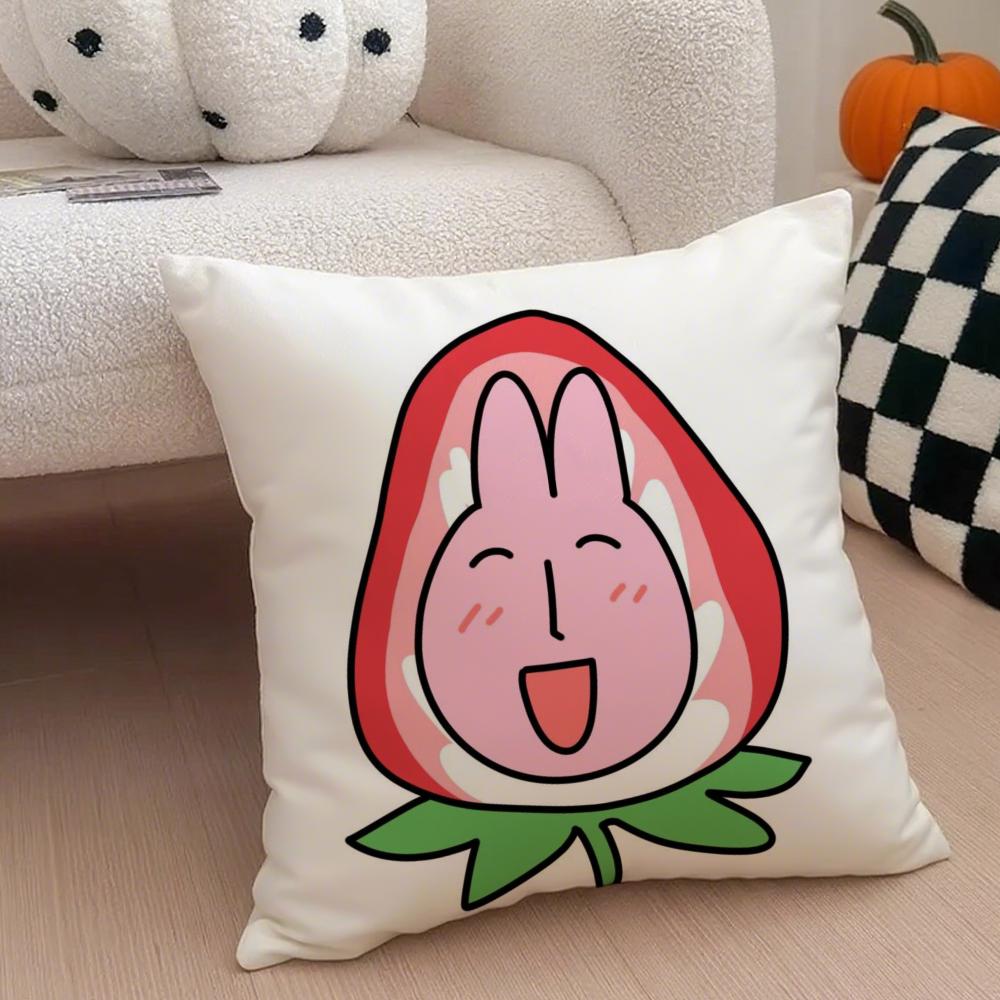 Dreamy Strawberries Cushion Cover Throw Pillow Cover Hidden Button Durable Polyester Chair Cushion