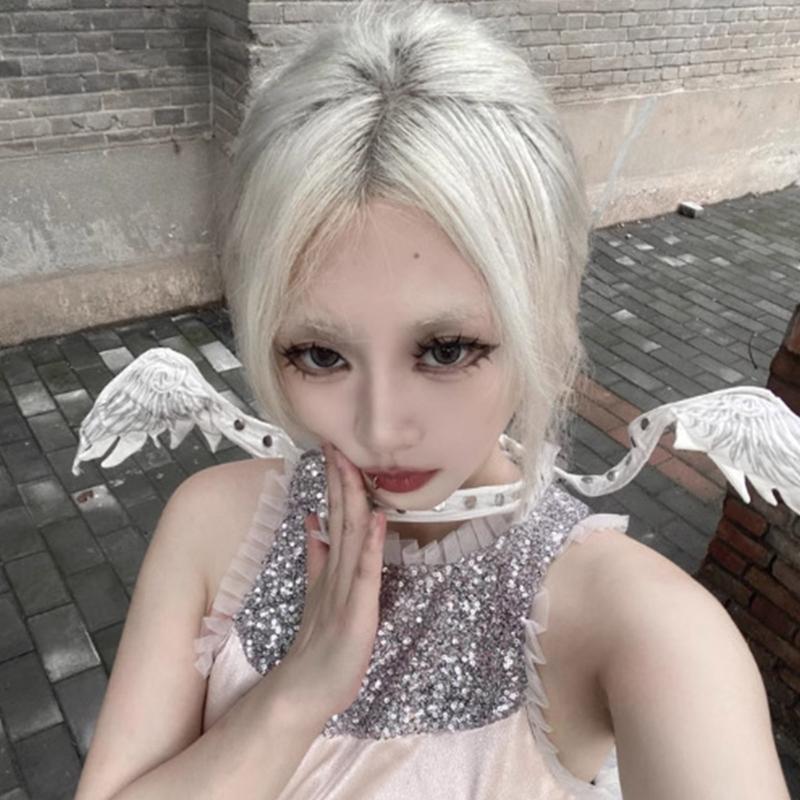 Stylový choker náhrdelník s andělskými a ďábelskými křídly symbolizující dvojí osobnost pro módní jedince, pro běžné nošení