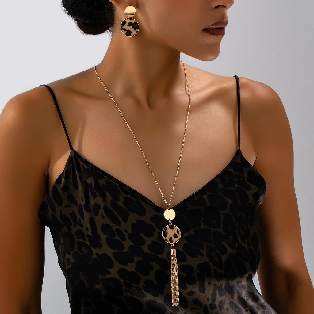 Damen Schmuckset Leopardenmuster Geometrisch Rund Quaste Ohrringe Halskette Set Geeignet für den täglichen Gebrauch und Urlaubsbekleidung