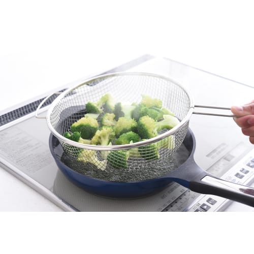 Exquisite Mesh Colander with Handle for Easy Draining A-77729