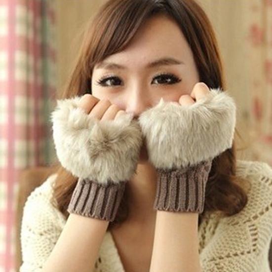 1 Pair Outdoor Winter Hand Warmer Breathable Girl Half Finger Gloves Mittens