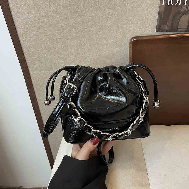 

Женская сумка через плечо из искусственной кожи красные сумки универсальные и простые уникальные сумки через плечо модные и простые новые