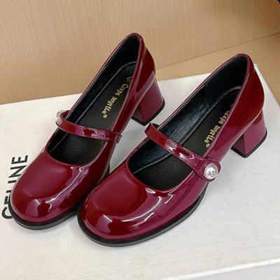 Sweet Round Head Patent Leather Mary Jane Shoes Brand Fashion Design Square Heel Tripping Strap Party Wedding Women Single Shoes