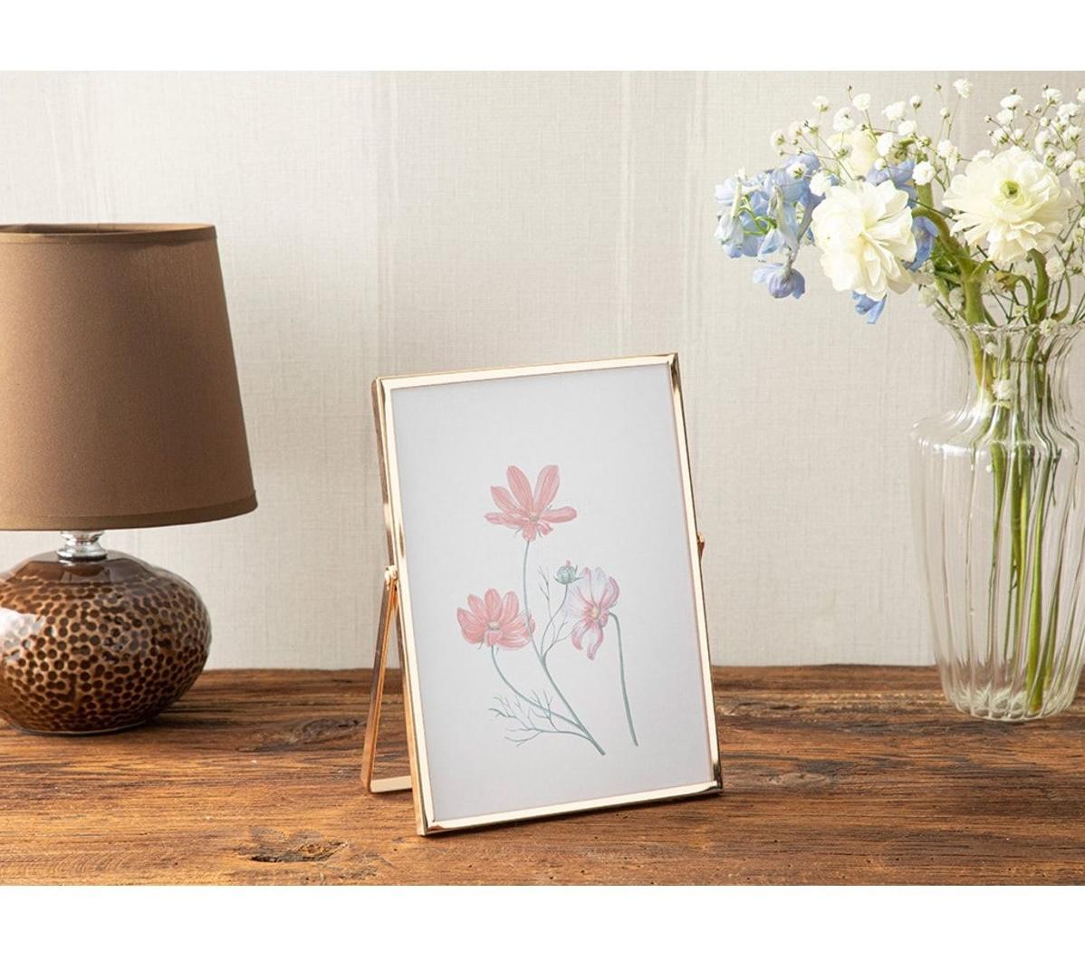 

Minimal Metal Gold Frame Standing 13x18 Cm Home Decoration Photo Frame Standart жовтий