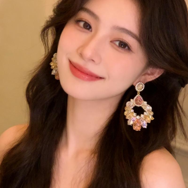 Korean Style Rhinestone-Inlaid Luxury Teardrop Earrings