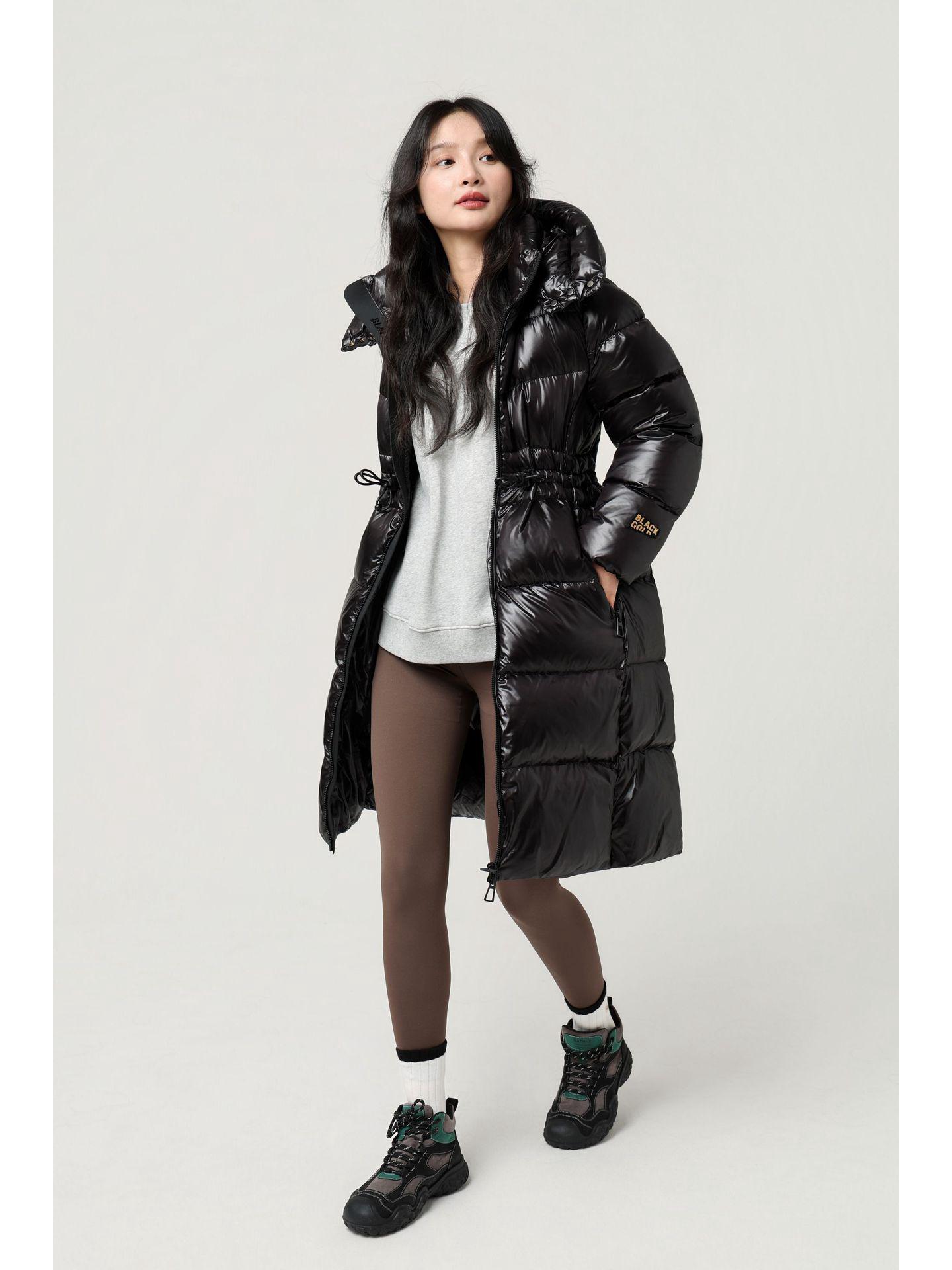 

Women s 2025 Black & Gold Waist-Cinching Down Jacket: Thickened Slim-Fit Fashion, Popular Black & White Outerwear on Xiaohongshu. Small чорний