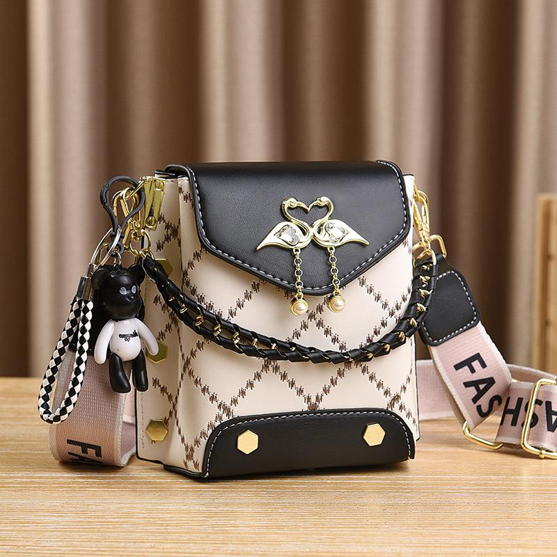 

Сумка женская на плечо 2025 новая мода весна и лето маленькая вышивка нитью в виде цветка сумка для мобильного телефона большой вместимости