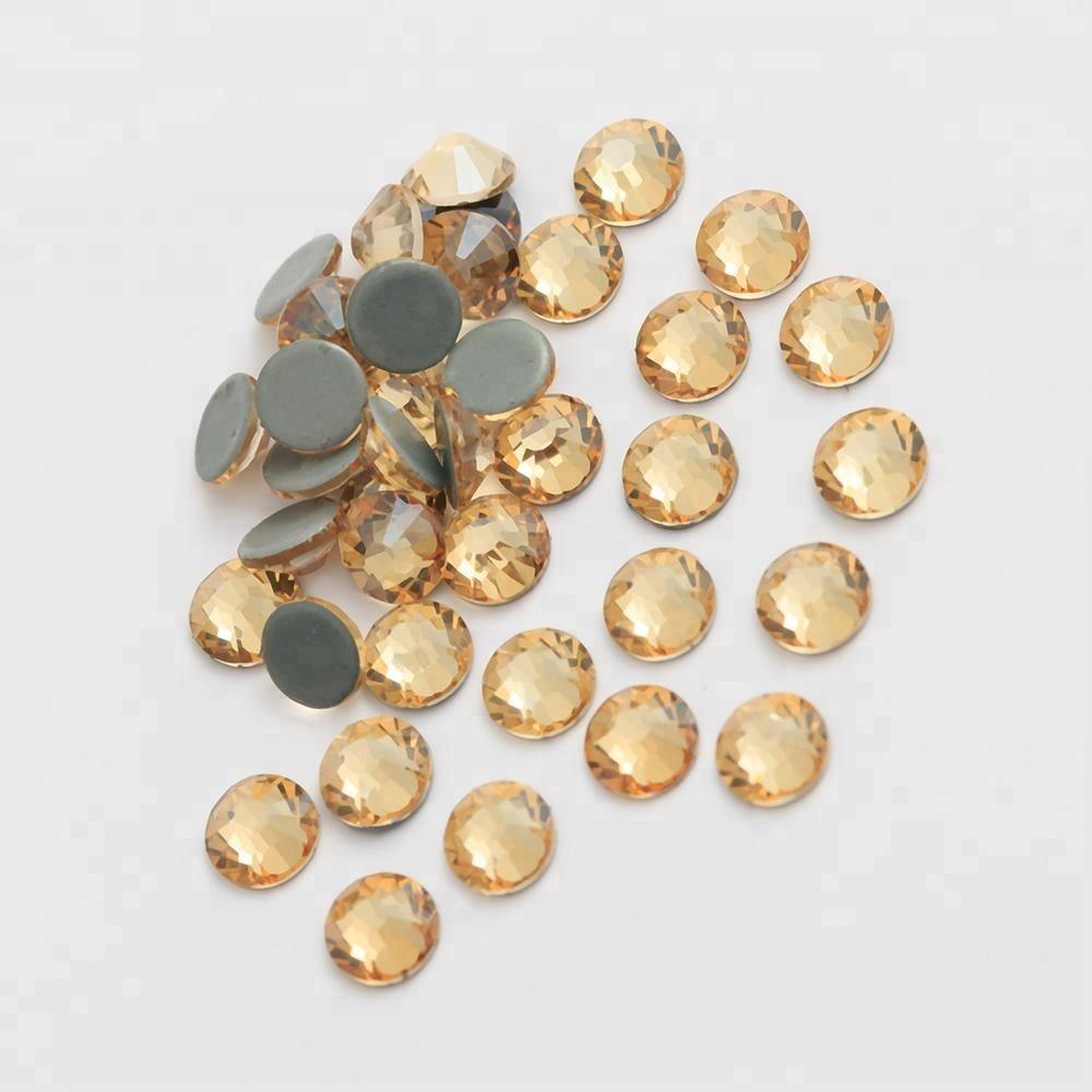 Factory Over 175 Colors German Intensive Glue Hotfix Stone SS20 Glass Hot Fix Rhinestones for Wedding Dress