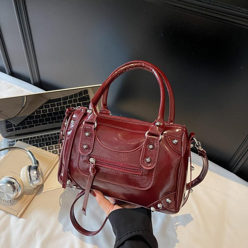Fashion Rivets Large Capacity Pillow Bag European and American Bowling Motorcycle Handbag Single Shoulder Crossbody Women's Bag