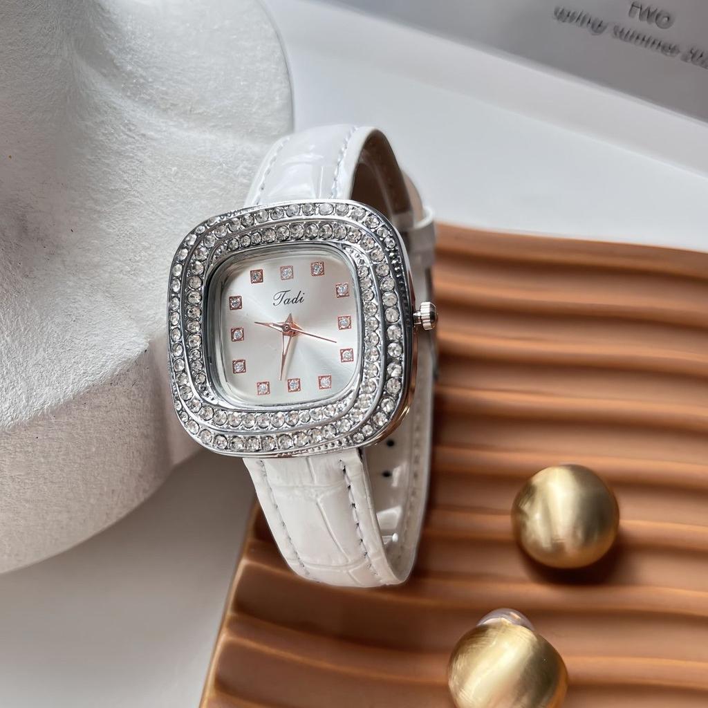 1pc  Vintage French Style Engraved Gold Square Small Dial Women's Watch, Fashion Minimalist Elegant Luxury Petite Waterproof Coffee Leather Strap